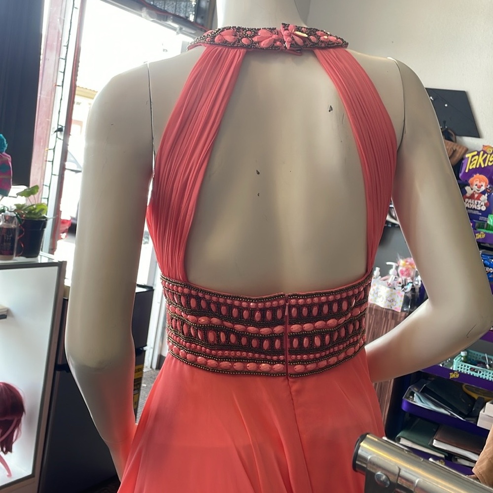 Vestido color melón